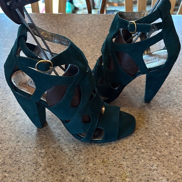 Steve‎ Madden Green Strappy Heels - Picture 2 of 7
